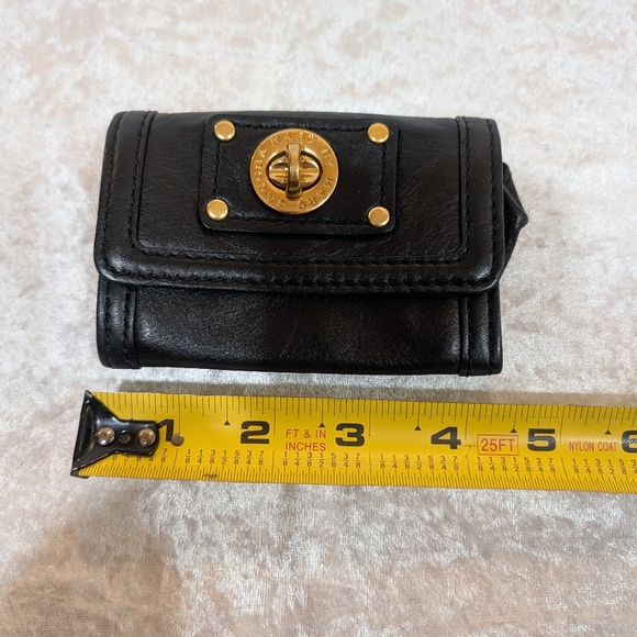 Marc by Marc Jacobs black leather wallet with gold hardware accents - Picture 3 of 4